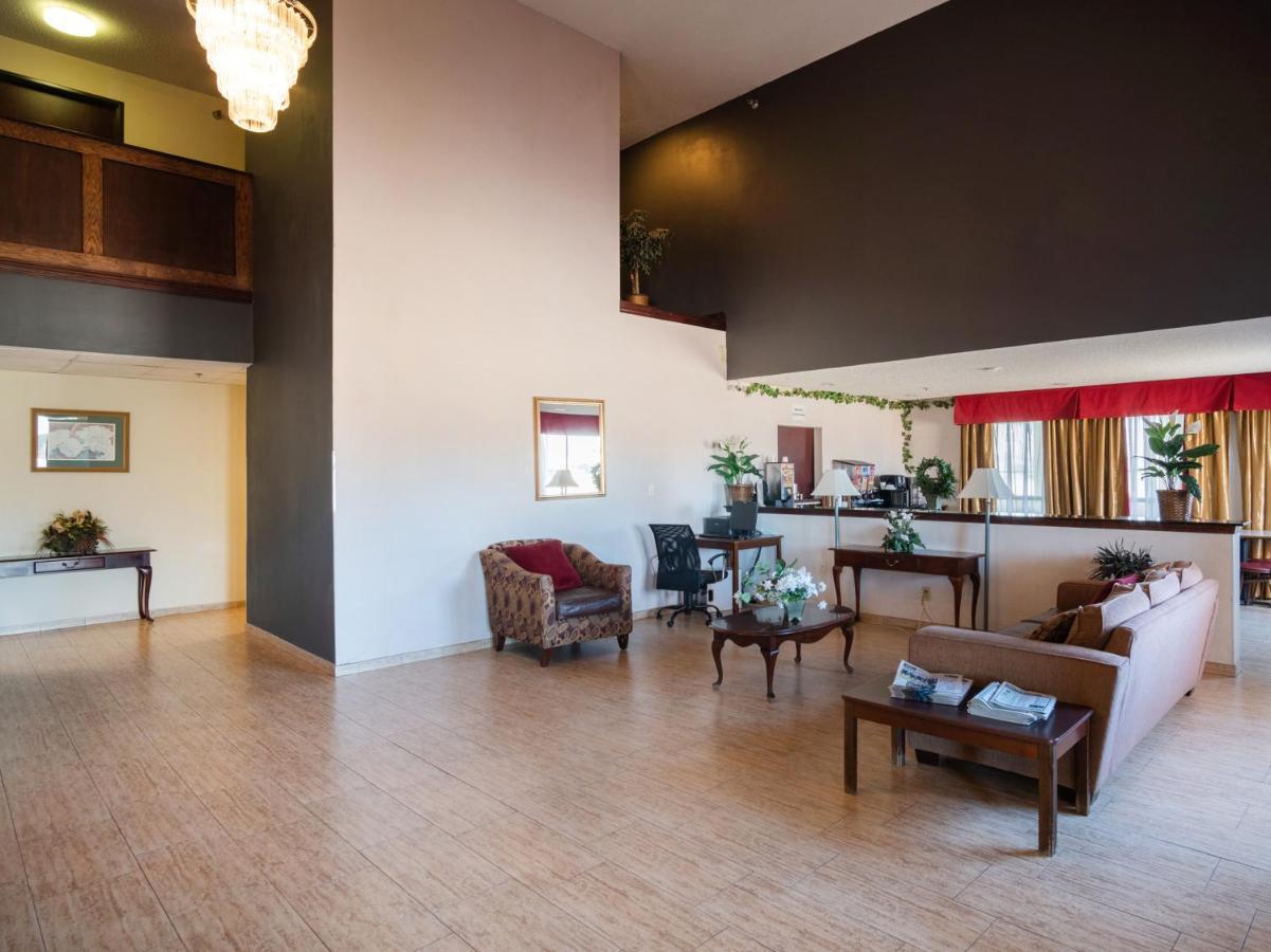 Executive Inn Альва Экстерьер фото